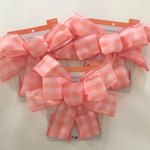 Just peachy celebrate it bow NWT